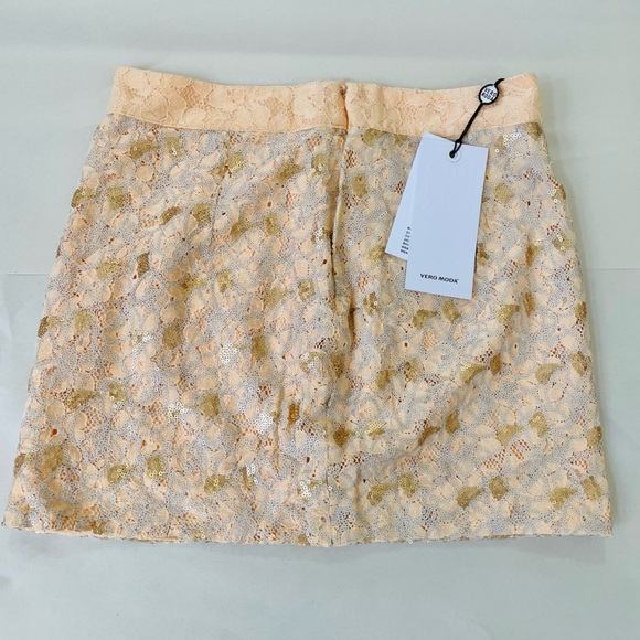 Vero Fashion Classic lace room with sequins size S - Picture 3 of 5